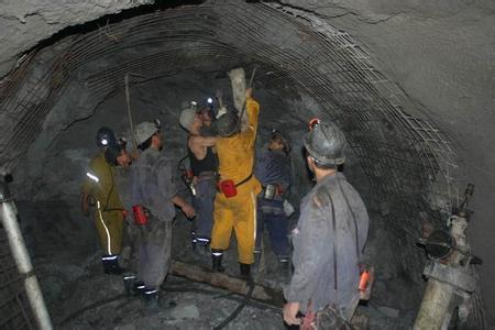 集宁工程爆破中的危险因素分析以及应对工程爆破危险的措施
